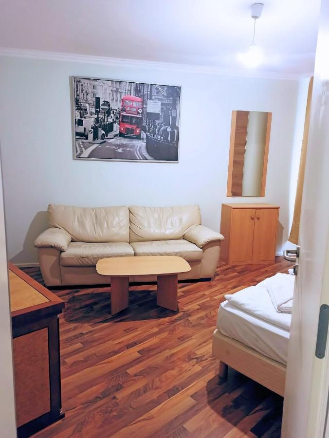 Puschkin Rooms Berlin Dış mekan fotoğraf